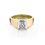 18kt Yellow Gold Diamond Solitaire Ring. 0.91  Carat weight Princess Cut