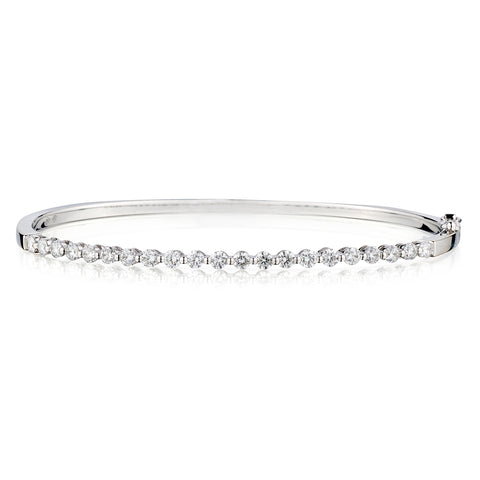 18kt White Gold Diamond Bangle.  21 x 1.25ct Tw