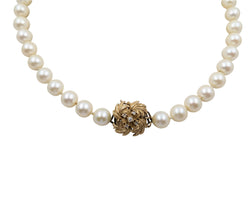 Ladies Cultured Pearl Strand.9mm. 14kt Yellow Gold Diamond Clasp.