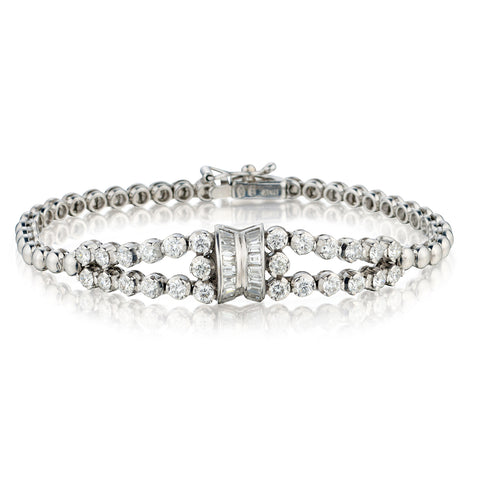 18kt White Gold Vintage Inspired Diamond Bracelet.  1.70ct Tw