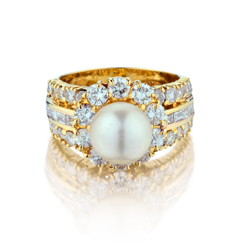 18kt Yellow Gold Pearl and Diamond Ring.