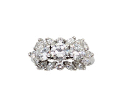 Platinum and Diamond Ring. 2.20ct Tw Brilliant Cut Diamonds.