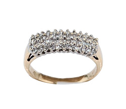 Ladies 14kt Yellow Gold Diamond Ring.