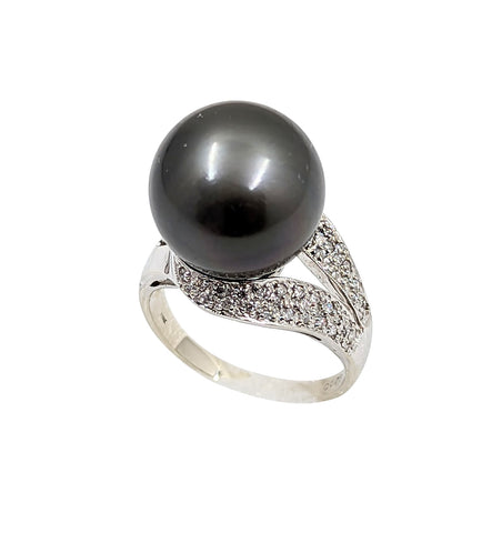 18Kt White Gold and 15mm Grey / Black Tahitian Pearl and Diamond Ring