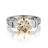 Ladies 18kt White Gold Diamond ring. 3.45 Brilliant Cut Natural Light Fancy Yellow