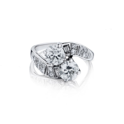 Ladies Vintage Cross Over European Cut Diamond Ring. 1.85ct Tw