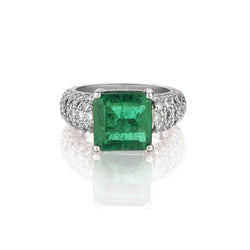 5.50 Carat Green Emerald And Pave-Set Diamond Plat Ring